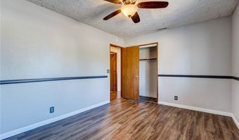 14076 Wawona Rd, Apple Valley, CA 92307