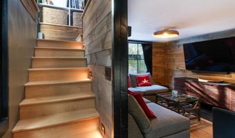 308 S Prospect St, Burlington, VT 05401