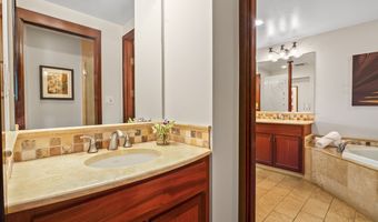 4-820 KUHIO Hwy C306, Kapaa, HI 96746