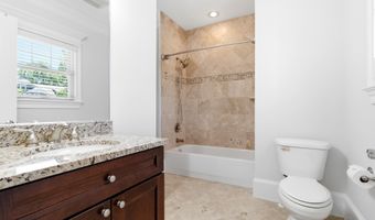 7527 WESTFIELD Dr, Bethesda, MD 20817