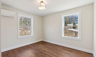1540 Foxes Ridge Rd, Acton, ME 04001