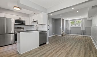 121 NW State St, Ankeny, IA 50023