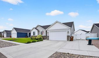 5065 Hunter Ave, Chubbuck, ID 83202