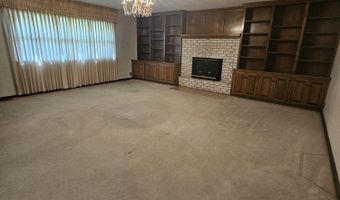 3110 Gaineswood Ave, Baxter Springs, KS 66713
