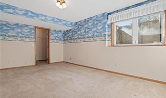 13973 Falcon Ave, Apple Valley, MN 55124