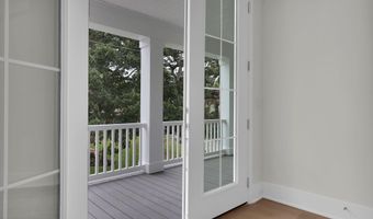 392 4TH St, Atlantic Beach, FL 32233