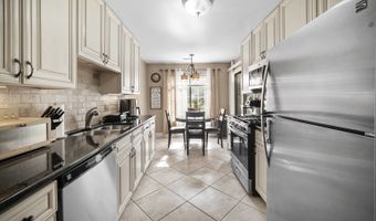 1415 W Partridge Ln 5, Arlington Heights, IL 60004
