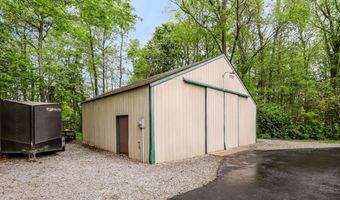 17 Point Ln, Arcadia, IN 46030