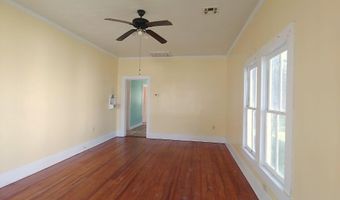 105 5th St, Abbeville, LA 70510
