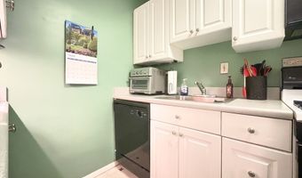2 Hawthorne Pl 16K, Boston, MA 02114