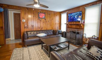 32 Kellogg St, Brookfield, CT 06804