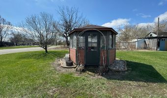 806 7th Ave, Britton, SD 57430