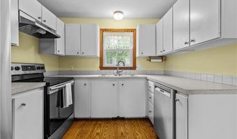 140 Long Hwy, Little Compton, RI 02837