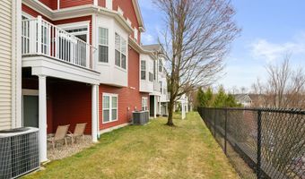 19 Mill Rd 19, Danbury, CT 06810