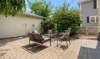 82 Cliffdale Ave, Cranston, RI 02905