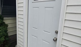 58 Waverly Pl, Bridgeport, CT 06610