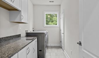 23754 KILKERRAN Dr, Aldie, VA 20105