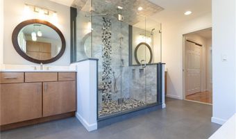 9 Elizabeth Dr, Lincoln, RI 02865
