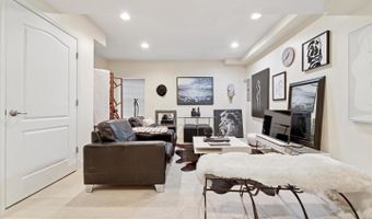 3925 DEXTER St, Philadelphia, PA 19128