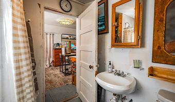 332 2nd Ave S, Belt, MT 59412