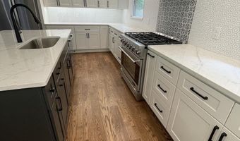512 CRICKET Ln, Hockessin, DE 19707