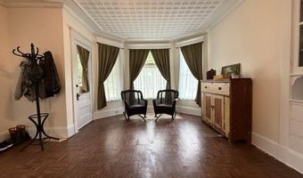 51 Broadway St, Baileyville, ME 04694
