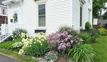 141 Forest Ave, Bangor, ME 04401