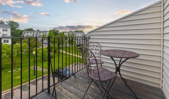 1870 Lindsay Ln, Ann Arbor, MI 48104