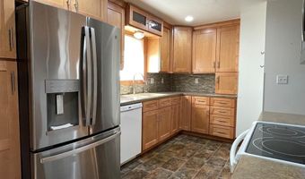 903 W Harmony Dr, Blackfoot, ID 83221