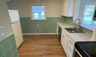 433 Essen Ln, Ballwin, MO 63021