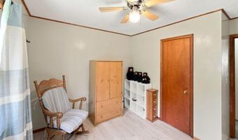 912 S 3rd Ave, Albert Lea, MN 56007
