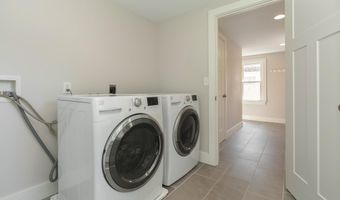 163 Garden Rd, Columbus, OH 43214