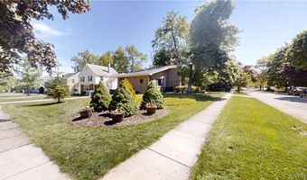 293 Burroughs Dr, Amherst, NY 14226