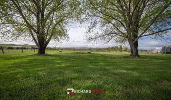 792 Southfork Rd, Cody, WY 82414