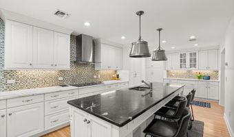 1217 READING Dr, Orlando, FL 32804