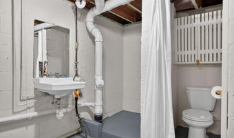 2206 N MCDONALD St, Appleton, WI 54911