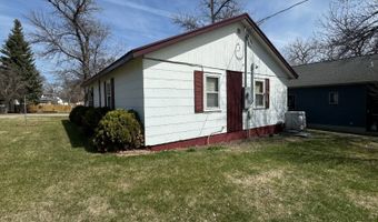 1005 6th St, Britton, SD 57430