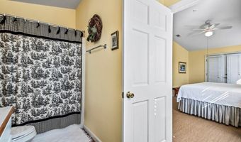 8 Bass St, Alligator Point, FL 32346