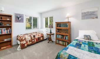 3552 Donna Dr, Carlsbad, CA 92008