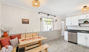 605 6th Street Pl SE, Altoona, IA 50009