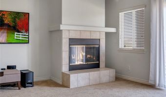 19274 Kanbridge St, Apple Valley, CA 92308