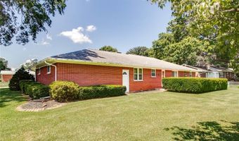 4401 Wedgewood Dr, Alton, IL 62002