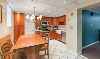 5 Fanwood Ct, West Milford, NJ 07421