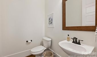 1435 Tippah Park Ct, Charlotte, NC 28205