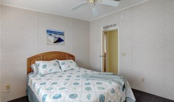 638 Papaya Cir, Barefoot Bay, FL 32976