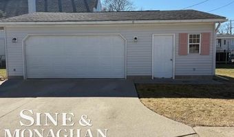 1609 Saint Clair River Dr, Algonac, MI 48001