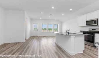 303 Emma St, Angleton, TX 77515