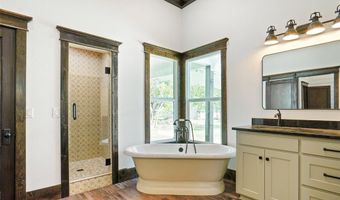 507 N Wickham St, Alvord, TX 76225