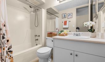 84 PUKIHAE St 504, Hilo, HI 96720