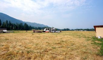 4289 Paradise Valley Rd, Bonners Ferry, ID 83805